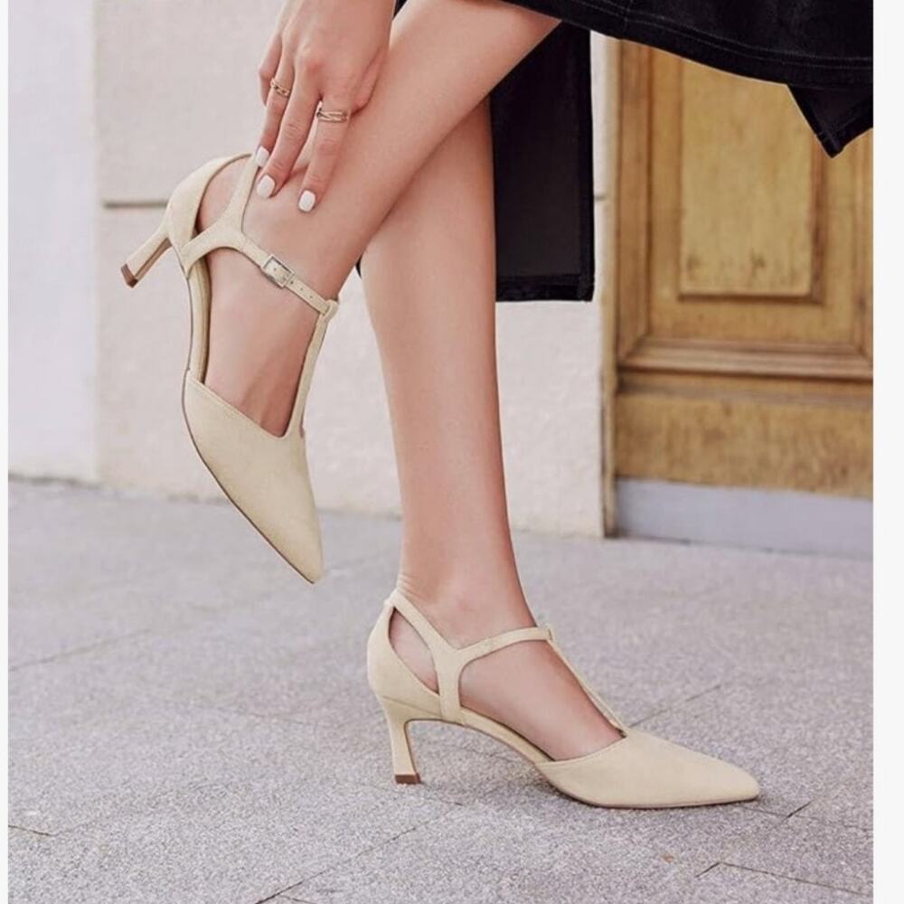 J. MSRP: $70 NWB: Coutgo Nude Suede T-Strap Kitten Heels Size 7.5 w/ 2" heel